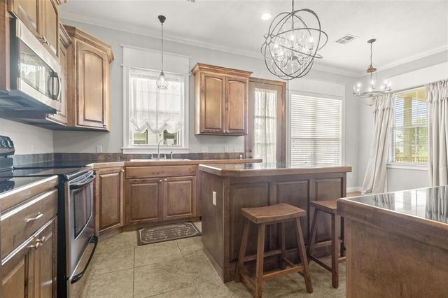 2015 Barbe Street, Lake Charles, LA 70605