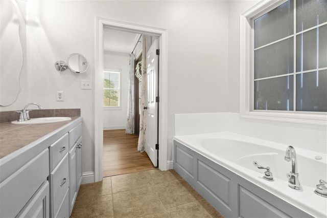2015 Barbe Street, Lake Charles, LA 70605