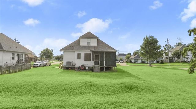 2015 Barbe Street, Lake Charles, LA 70605