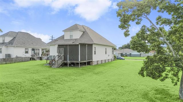 2015 Barbe Street, Lake Charles, LA 70605
