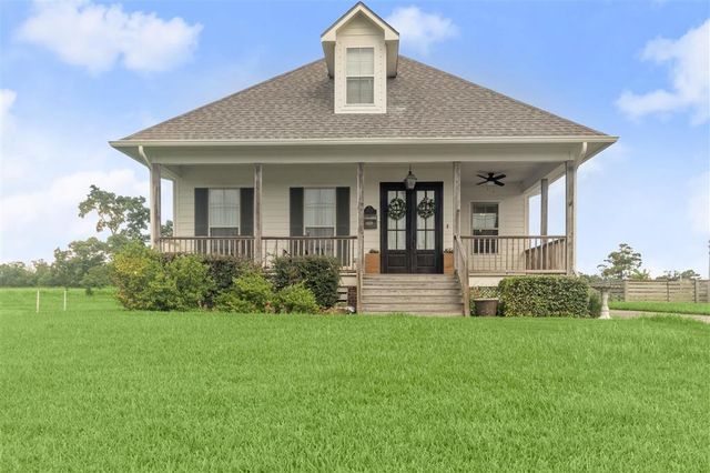 2015 Barbe Street, Lake Charles, LA 70605