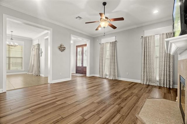2015 Barbe Street, Lake Charles, LA 70605