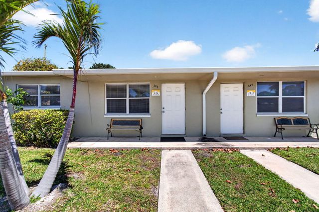 240 SW 15th Avenue 242, Delray Beach, FL 33444