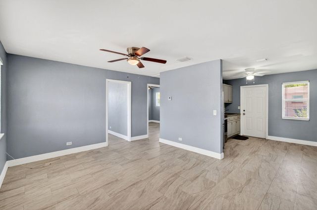 240 SW 15th Avenue 242, Delray Beach, FL 33444