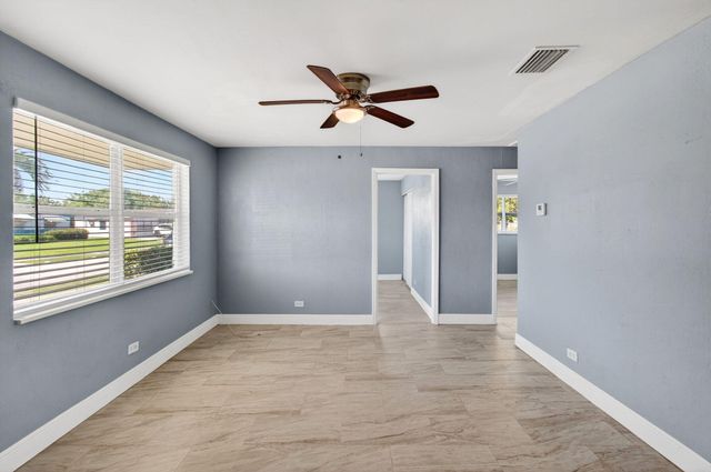 240 SW 15th Avenue 242, Delray Beach, FL 33444