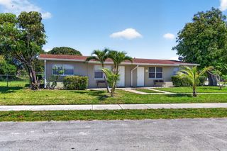 240 SW 15th Avenue 242, Delray Beach, FL 33444