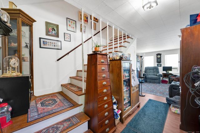 197 Pratt Street, Glastonbury, CT 06033