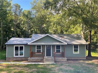 10033 Florence Circle, Villa Rica, GA 30180
