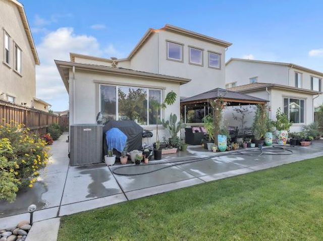 1557 Huntington way, Lathrop, CA 95330
