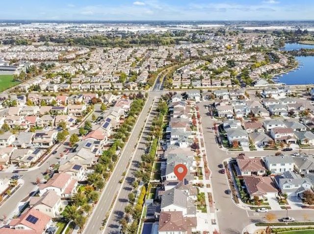 1557 Huntington way, Lathrop, CA 95330