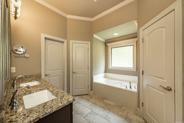 9149 Meadow Gardens Circle, Sherwood, AR 72120