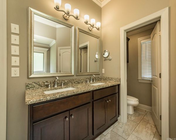 9149 Meadow Gardens Circle, Sherwood, AR 72120