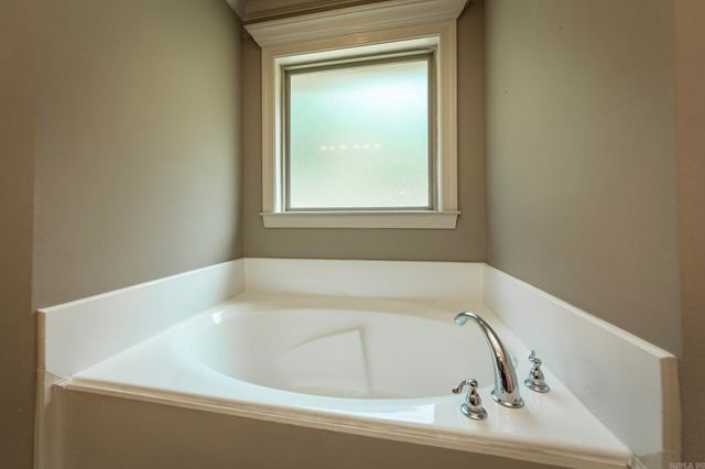 9149 Meadow Gardens Circle, Sherwood, AR 72120