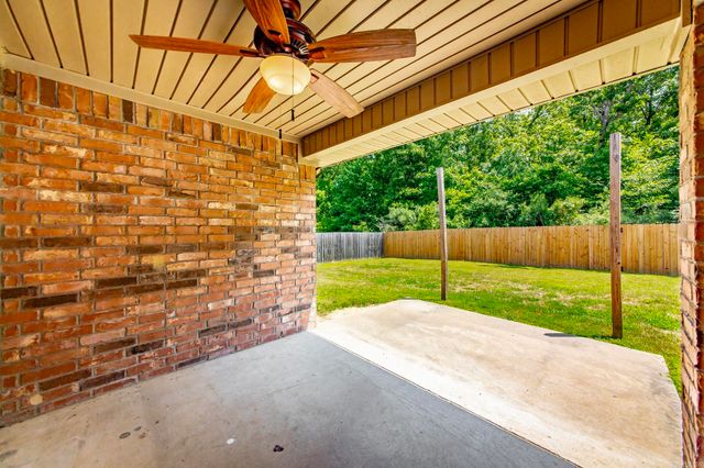 9149 Meadow Gardens Circle, Sherwood, AR 72120