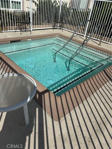 5585 E Pacific Coast 154, Long Beach, CA 90804