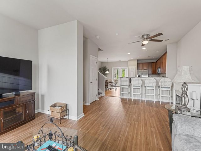 1126 MUNYON DR, Glassboro, NJ 08028