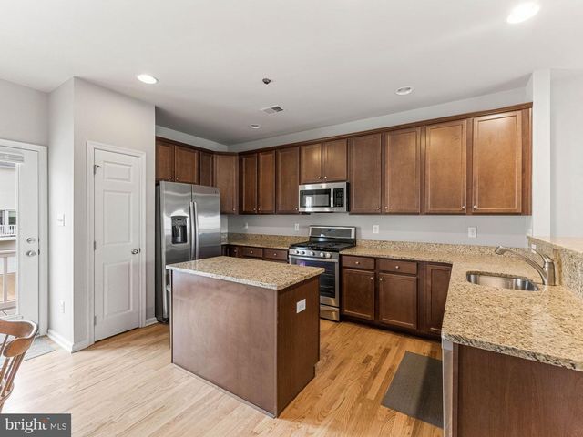 1126 MUNYON DR, Glassboro, NJ 08028