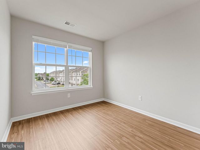 1126 MUNYON DR, Glassboro, NJ 08028