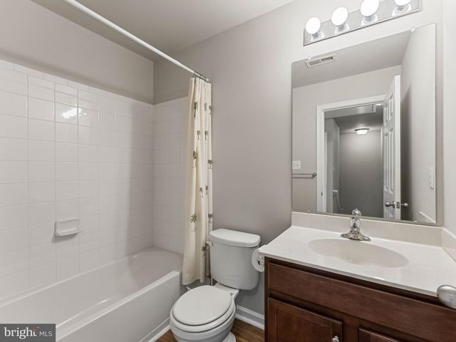1126 MUNYON DR, Glassboro, NJ 08028
