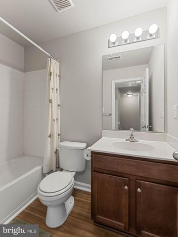1126 MUNYON DR, Glassboro, NJ 08028