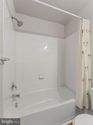 1126 MUNYON DR, Glassboro, NJ 08028