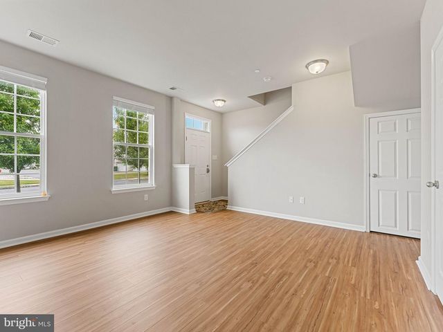 1126 MUNYON DR, Glassboro, NJ 08028
