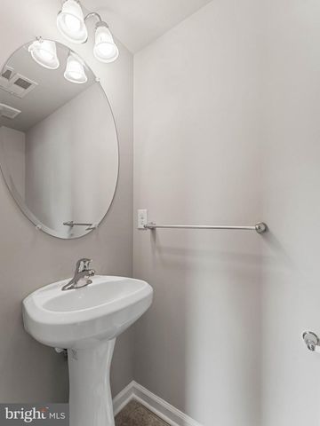 1126 MUNYON DR, Glassboro, NJ 08028