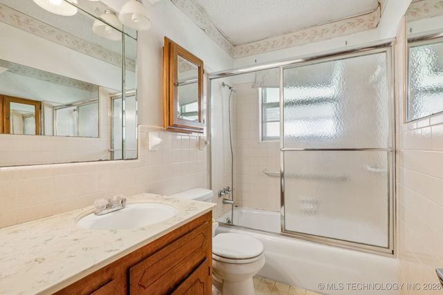 320 E McKinley Avenue, Sapulpa, OK 74066