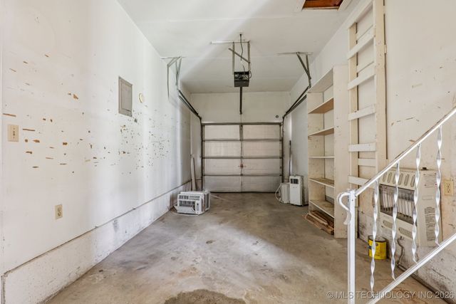 320 E McKinley Avenue, Sapulpa, OK 74066