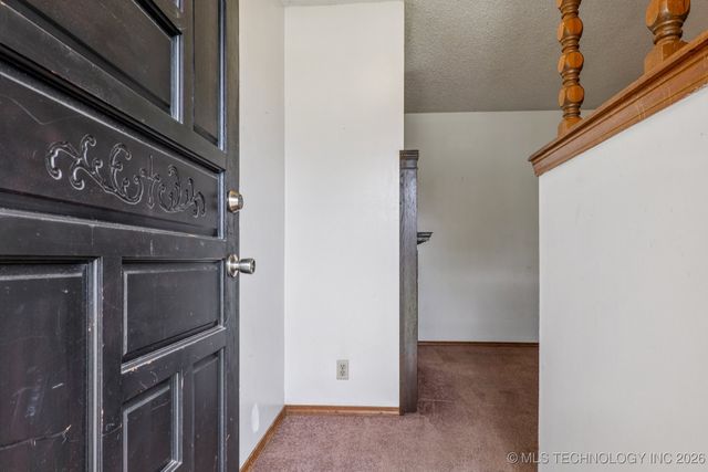 320 E McKinley Avenue, Sapulpa, OK 74066