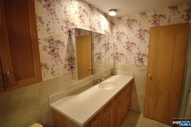 460 Liberty Street 460 B Unit 207, Little Ferry, NJ 07643