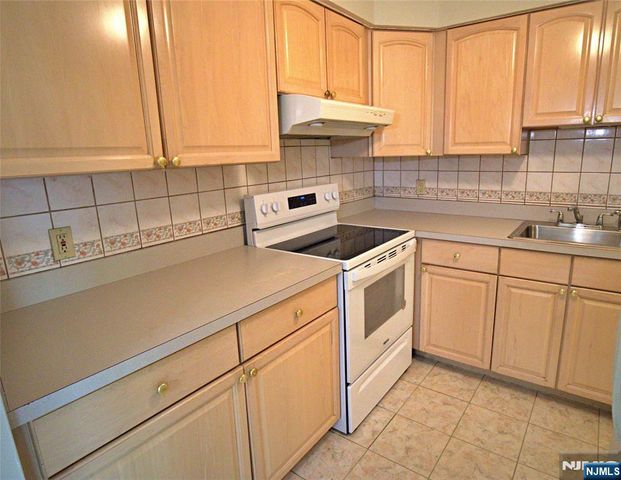 460 Liberty Street 460 B Unit 207, Little Ferry, NJ 07643