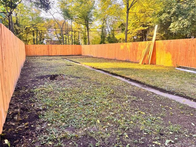 1343 Seward Street, Detroit, MI 48202