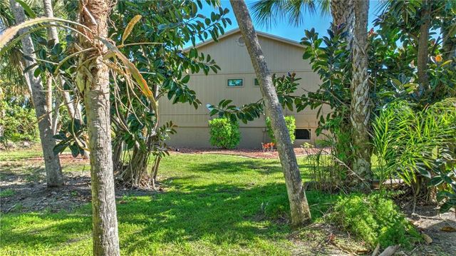 17502 Island Inlet CT, Fort Myers, FL 33908