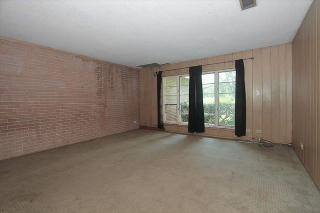 701 W Stearns Road, Bartlett, IL 60103