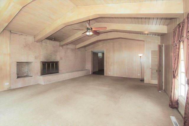 701 W Stearns Road, Bartlett, IL 60103