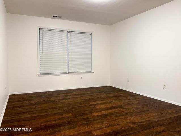 407 Hampton Court, Manalapan, NJ 07726
