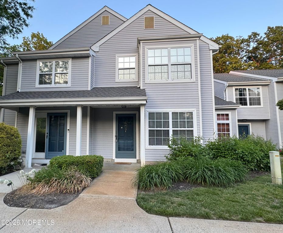 407 Hampton Court, Manalapan, NJ 07726