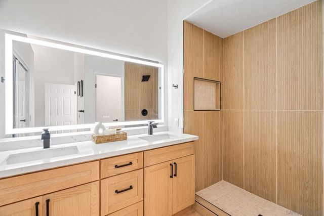 12875 Carriage Heights Way, Poway, CA 92064