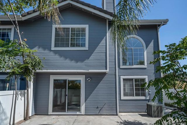 12875 Carriage Heights Way, Poway, CA 92064