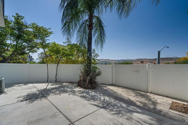 12875 Carriage Heights Way, Poway, CA 92064