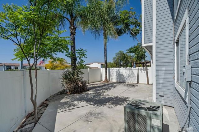 12875 Carriage Heights Way, Poway, CA 92064