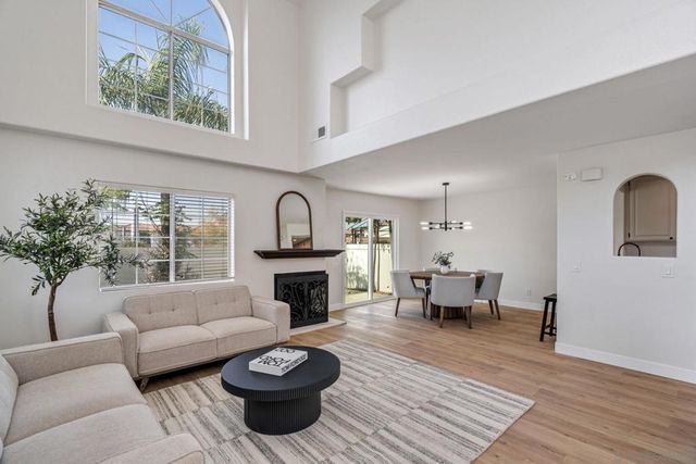 12875 Carriage Heights Way, Poway, CA 92064
