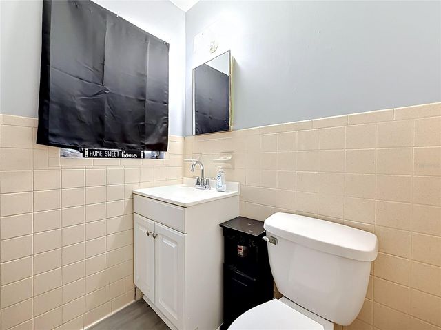 910 NE 45TH STREET, Ocala, FL 34479