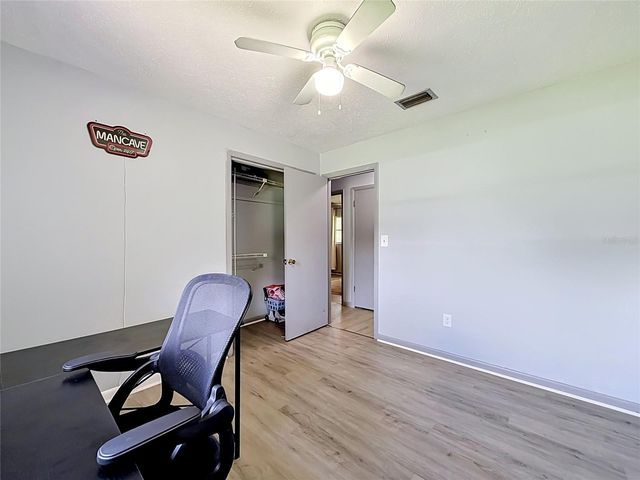 910 NE 45TH STREET, Ocala, FL 34479
