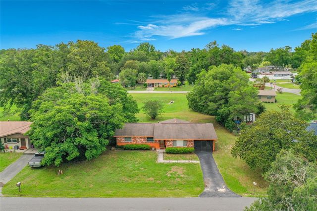 910 NE 45TH STREET, Ocala, FL 34479