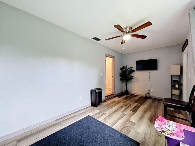 910 NE 45TH STREET, Ocala, FL 34479