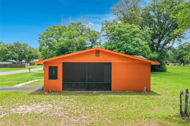910 NE 45TH STREET, Ocala, FL 34479