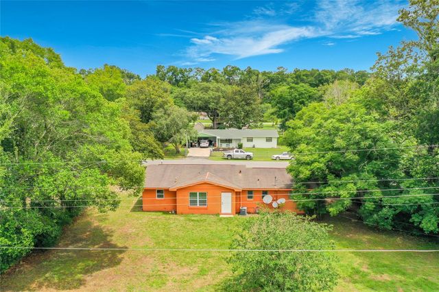 910 NE 45TH STREET, Ocala, FL 34479