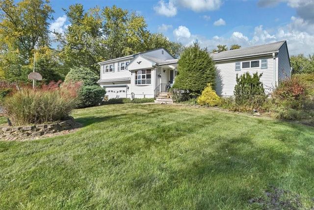 25 Marc Terrace, Monroe, NY 10950